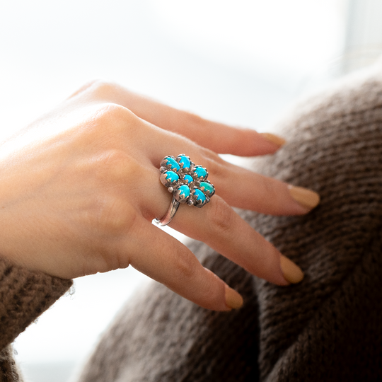 Radiante: Mesa Flower Adjustable Ring