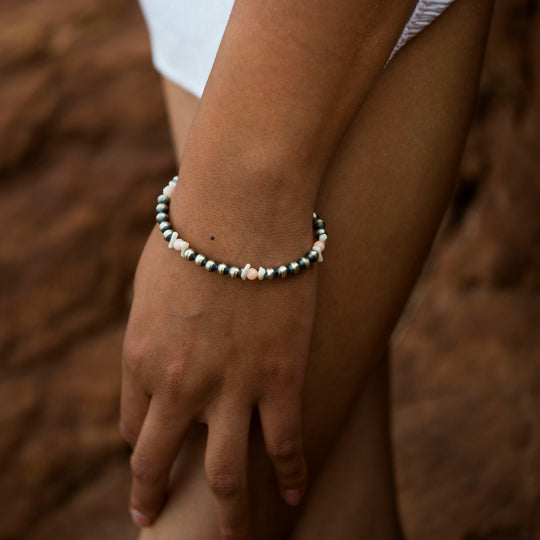Navajo Pearls Bracelet with Pink Coral Beads