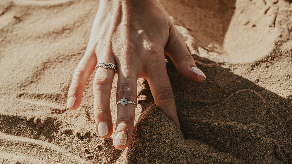 Circle promise ring online with engagement ring