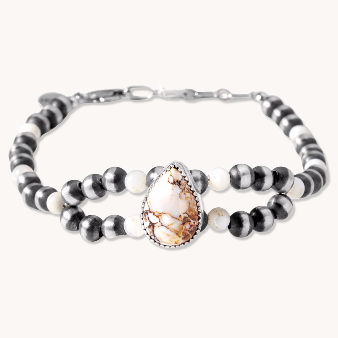 Beaded Bracelet with Magnesite & Mother of Pearl