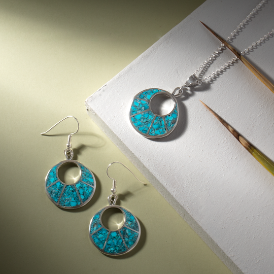 Radiante: Lunar Eclipse Pendant & Earrings