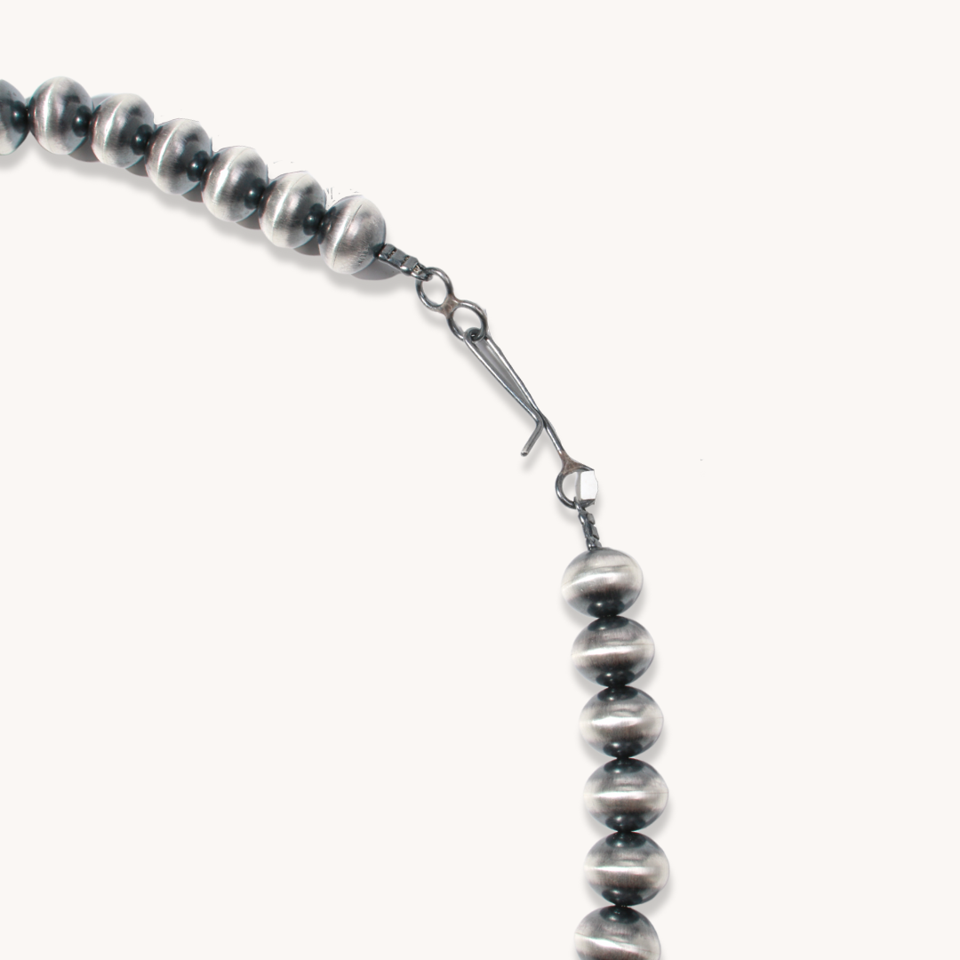 Handmade Navajo Pearl Beads Necklace