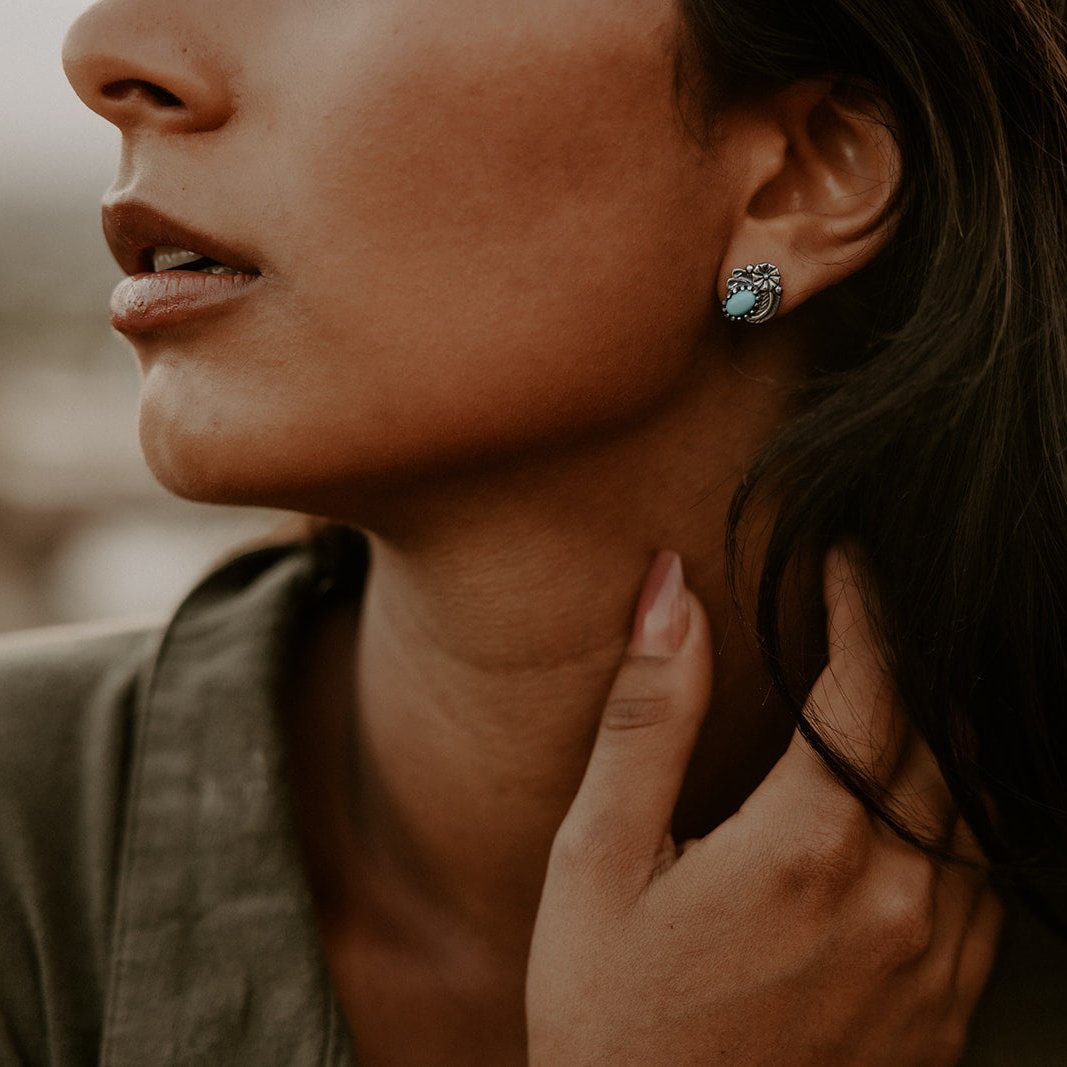 Radiante: Turquoise Leaf Stud Earrings