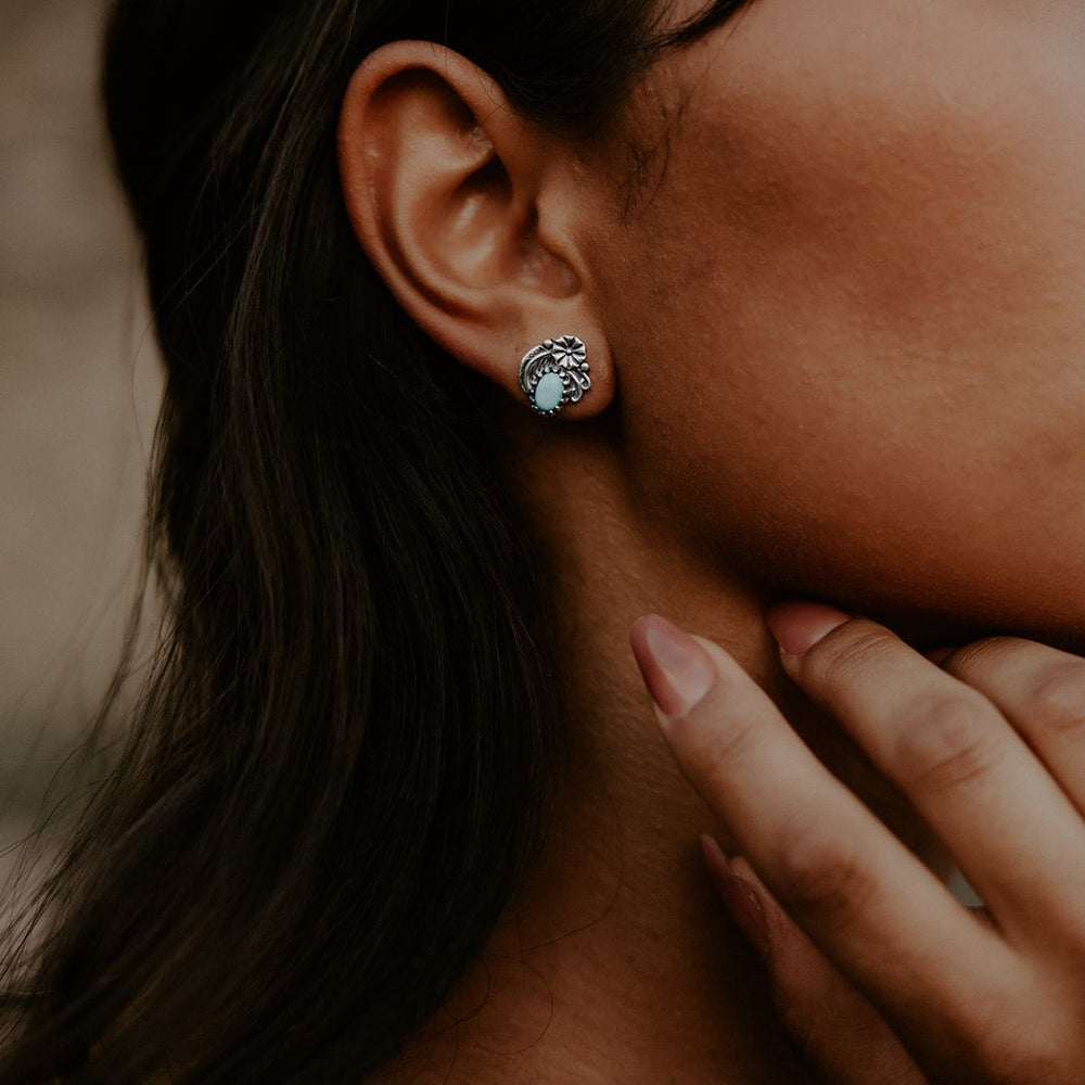 Radiante: Turquoise Leaf Stud Earrings