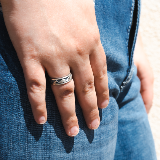 SkyWeaver: Wave Silver Band Ring