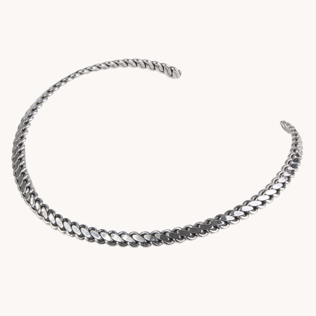 Tahe Silver Braid Omega Bar